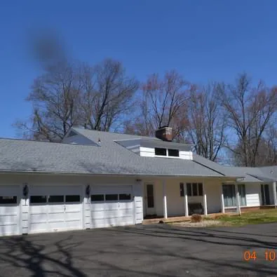 Shamrock Roofing Picture 3