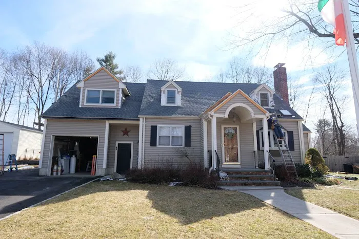 Devine Roofing and Construction Picture 2