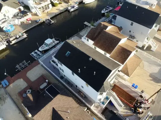 Wilcox Roofing LLC Picture 2