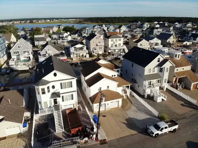 Wilcox Roofing LLC Picture 5