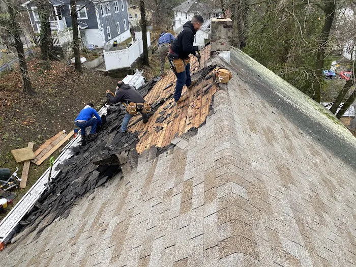 Brothers roofing Picture 1