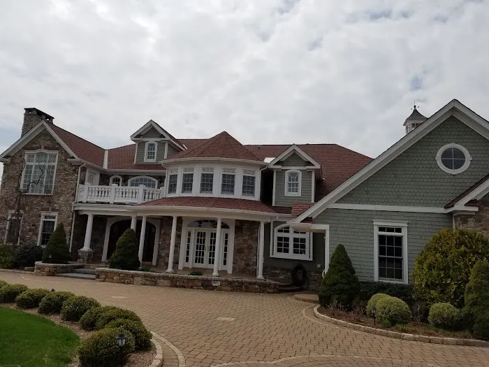 Five Stars Roofing & Contracting LLC. Picture 4