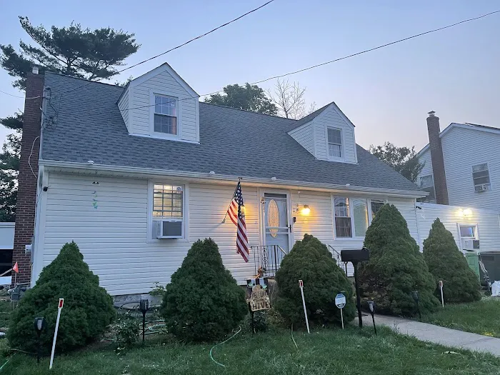 Four Seasons Roofing & Exteriors Picture 7