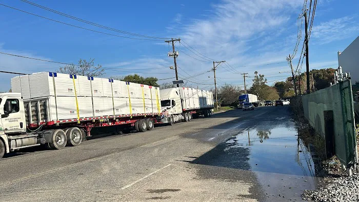 Leno's Roofing Picture 4