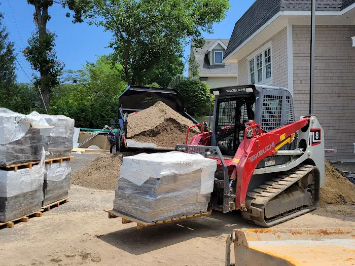 Pyramid Roofing & Renovations LLC Picture 1