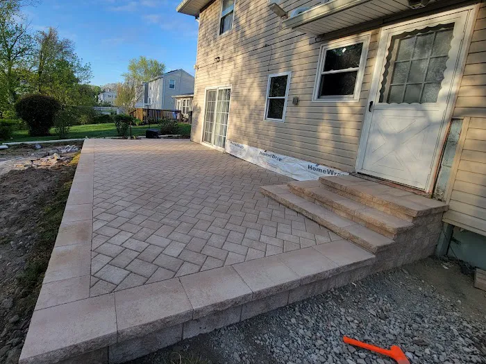 Pyramid Roofing & Renovations LLC Picture 10