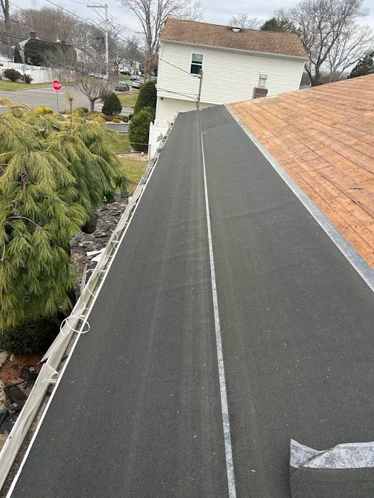 SWJ Siding and Roofing Corp Picture 2