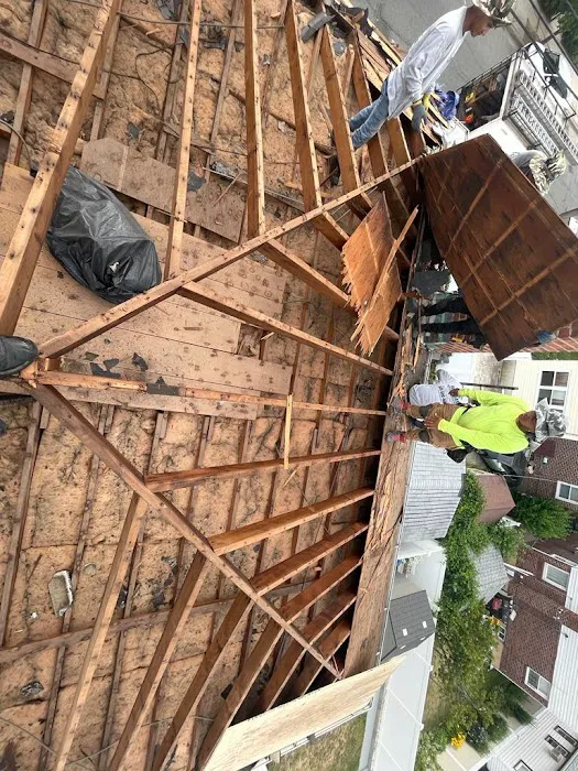 Vanegas Roofing Construction Picture 5