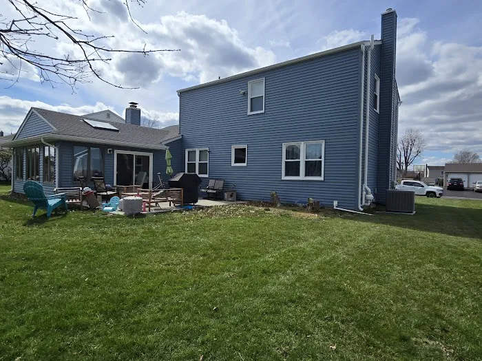 Magic Roofing & siding inc Picture 7