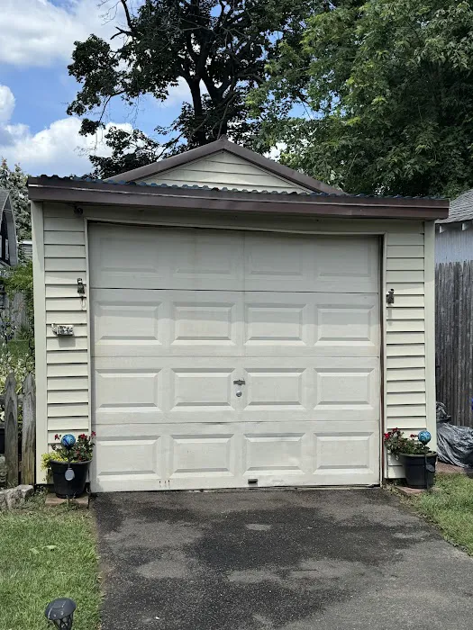 Magic Roofing & siding inc Picture 5