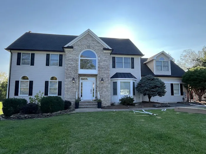 BK Roofing & Remodeling Picture 2