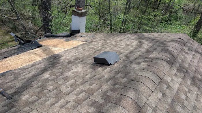 D Squared Roofing and Exteriors Picture 1
