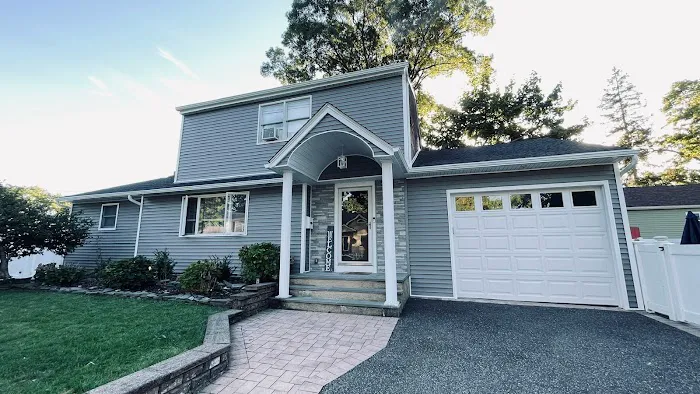 Selective Homes Roofing & Siding Picture 1