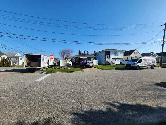 Universal Roofing & Chimney Of Li Inc. Picture 4