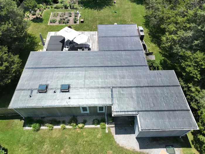 Safeway Construction & Roofing Picture 1