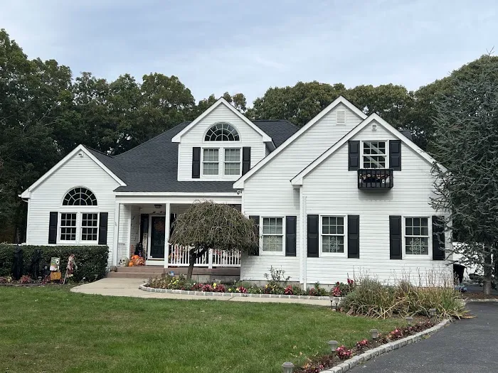 Long Island Roofing and Siding Picture 4