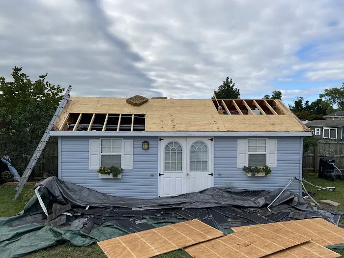 Munz Roofing and Siding Picture 3