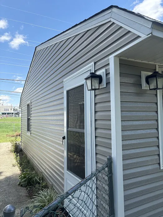 Moore and Sons Roofing and Contracting Picture 3