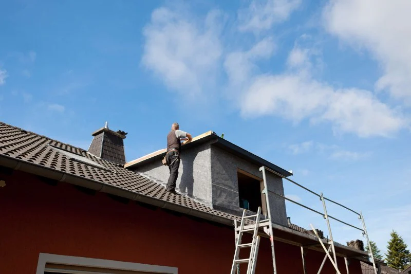 How to Prepare Your Roof for Hurricane or Tornado Season
