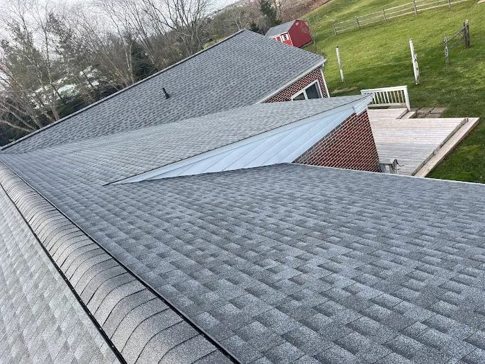 G&K GUTTERS&ROOFING LLC Picture 7