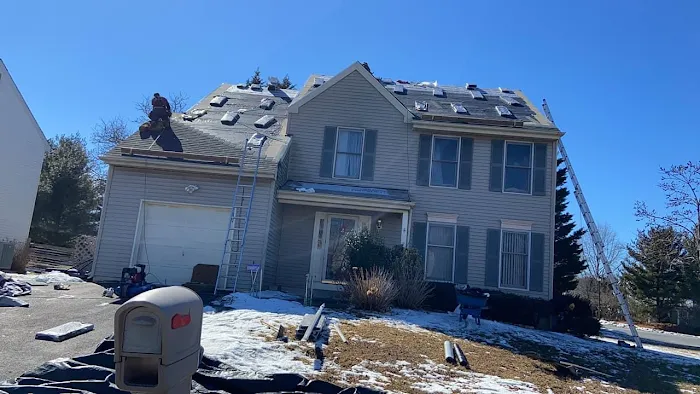 G&K GUTTERS&ROOFING LLC Picture 6