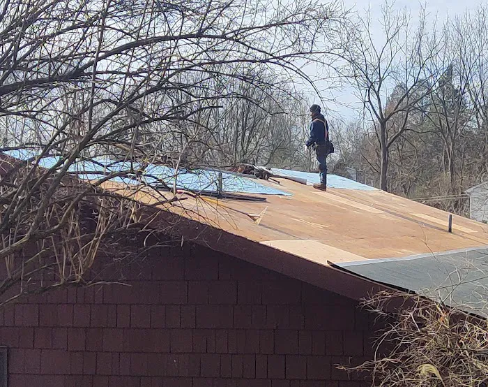 Warren Thompson & Son Roofing & Siding Picture 1