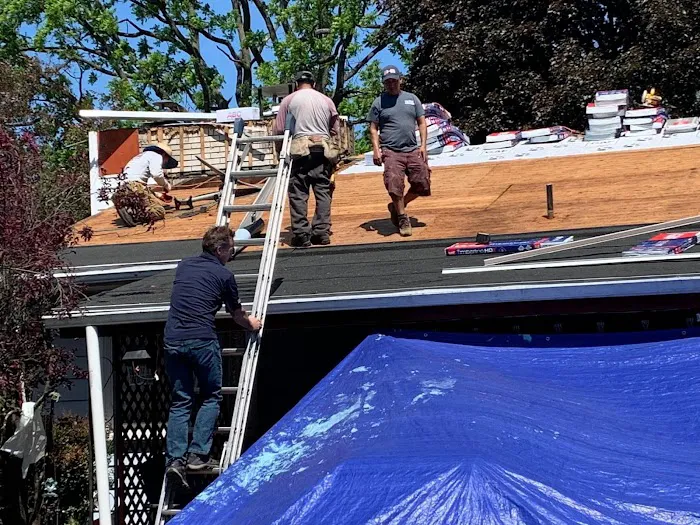 Warren Thompson & Son Roofing & Siding Picture 8