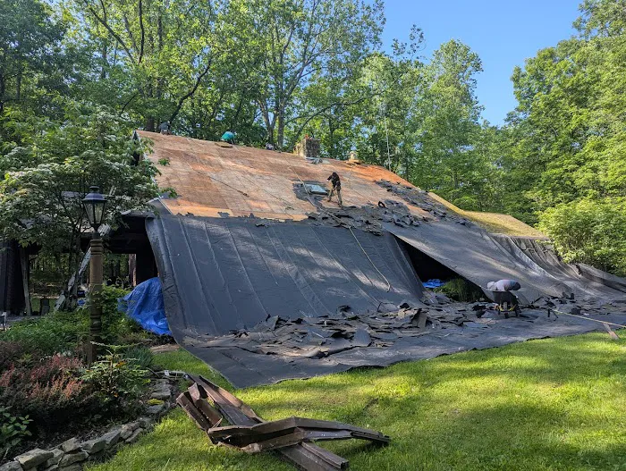 Warren Thompson & Son Roofing & Siding Picture 7