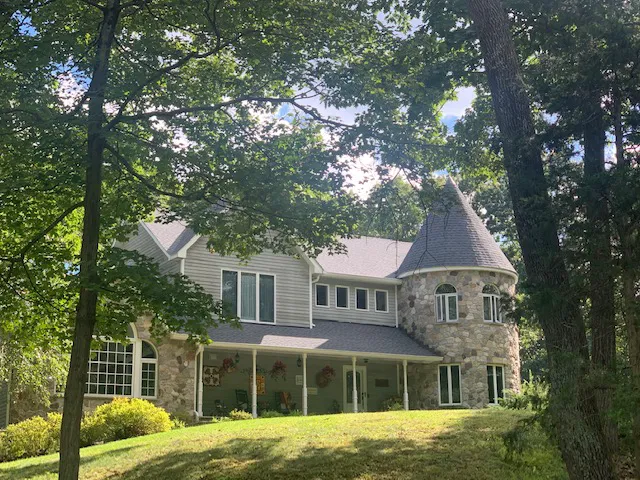 Up and Above Contractors, LLC Picture 2