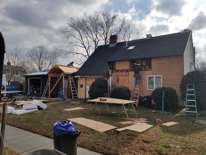 Long Island's Finest Roofing & Siding Inc Picture 1