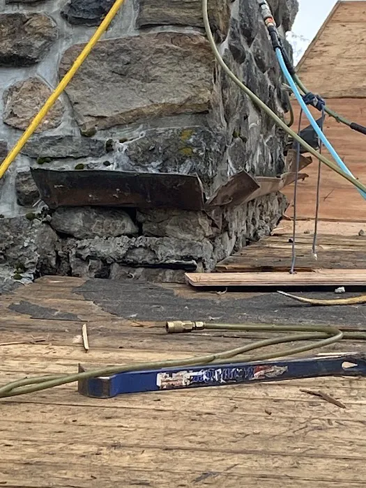 Richie's Roofing Llc Picture 1