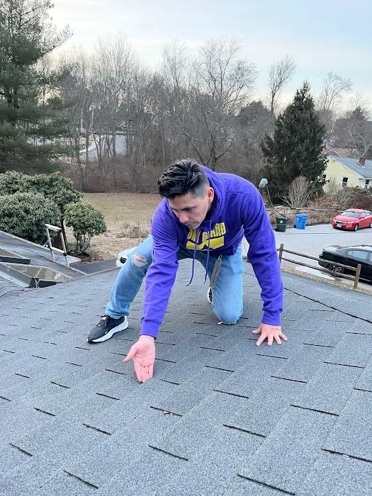 Roofing y Siding Services in Connecticut Picture 4