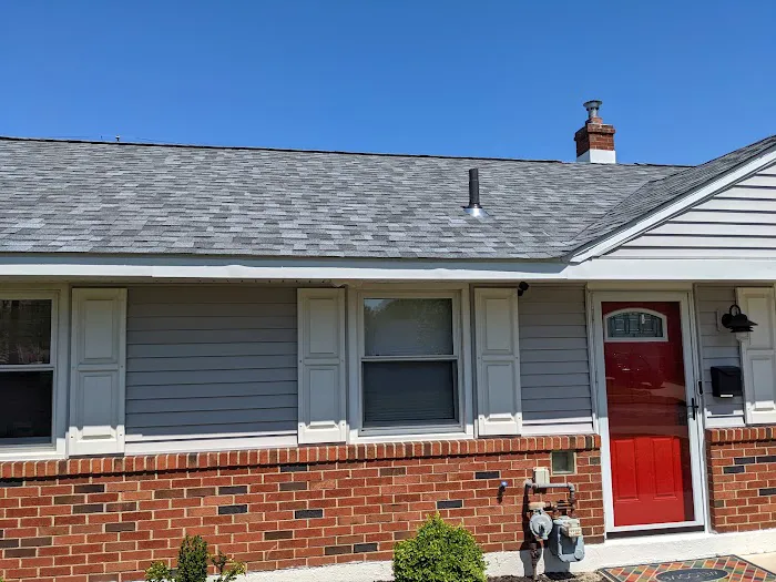 P & G Roofing Picture 1