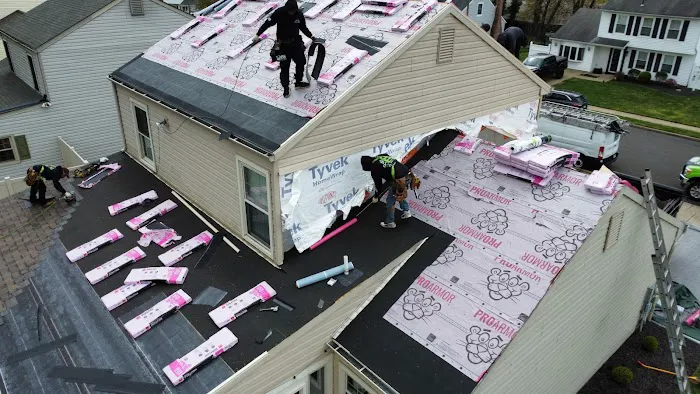 Davinci Roofing-Gutters Picture 1