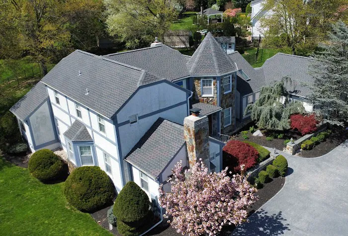 United Veterans Roofing LLC Picture 5