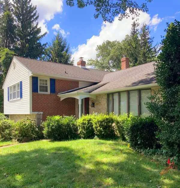 Regal Roofing & Siding Picture 3