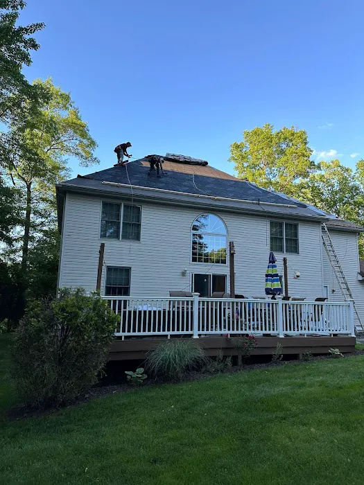 Mega Roofing & Siding Contractor Picture 3