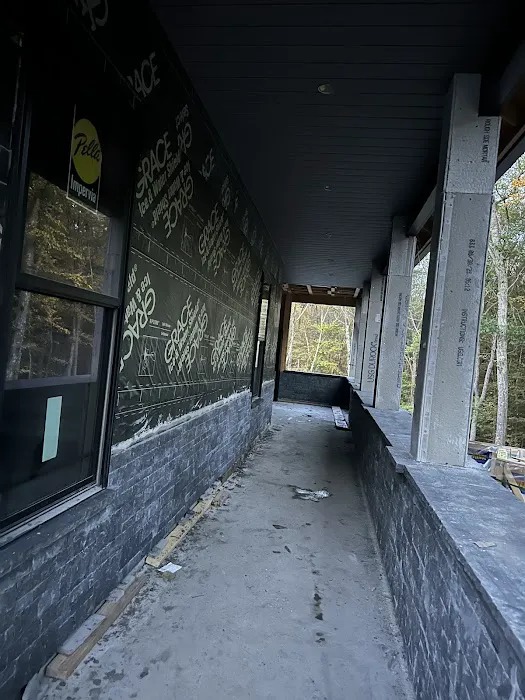 LJ Roofing And Siding LLC Picture 1