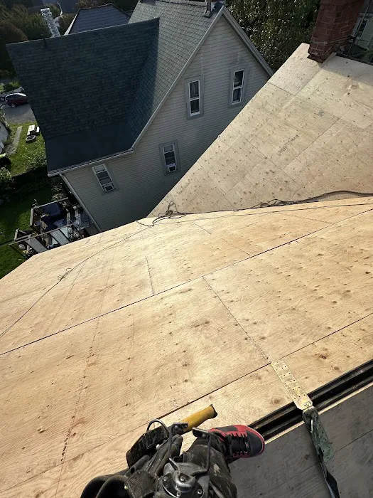 LJ Roofing And Siding LLC Picture 8