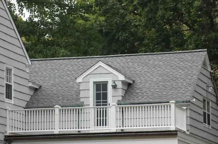 Phil's Main Roofing LLC Picture 1
