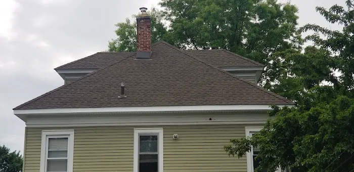 Lyndsey Roofing, LLC Picture 1