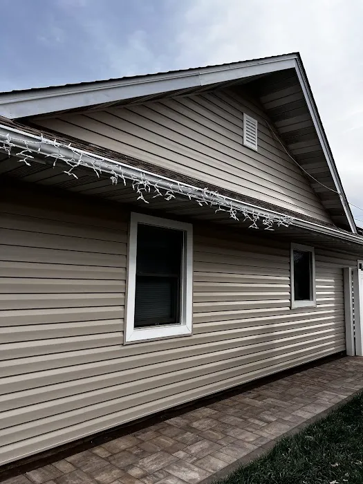 Platinum Roofing, Windows, & Siding Picture 1