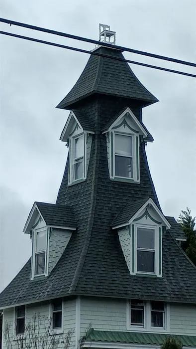 Chair on Roof House Picture 2