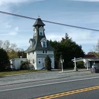 Chair on Roof House ico