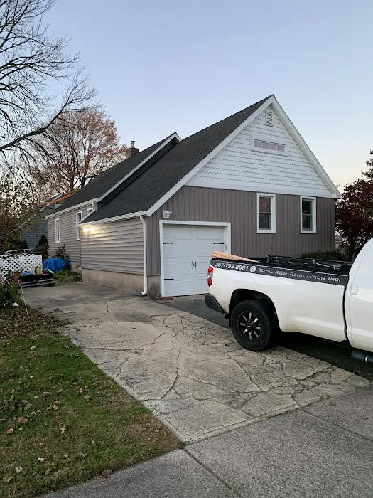 Total Roofing & Siding Picture 2