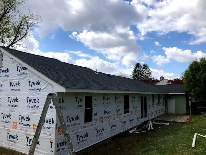 HMC ROOFING PRO LLC Picture 9