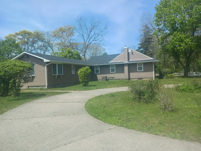 Royal roofing and gutters Picture 2