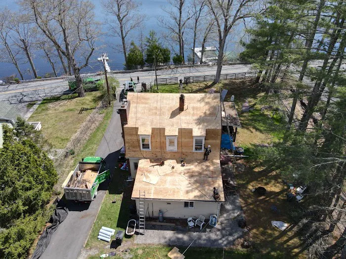 Guaillas Roofing Inc. Picture 9