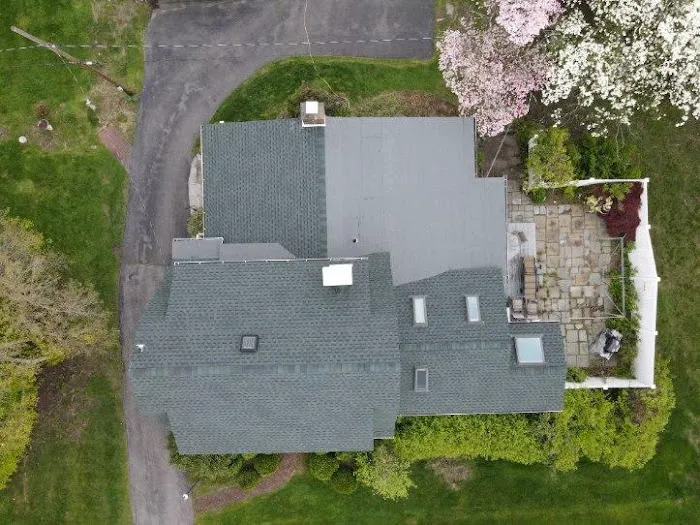 TH Construction Group Picture 2