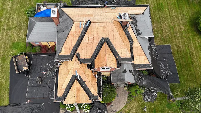 LL Roofing & Restoration Inc Picture 10